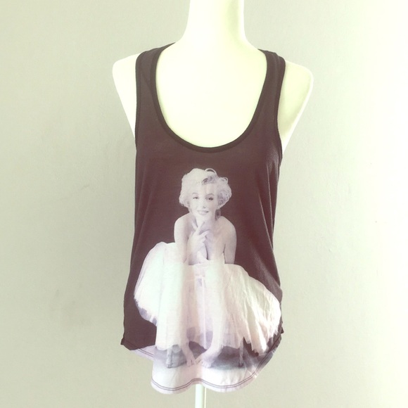 marilyn monroe Tops - Marilyn Monroe top